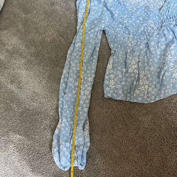 Pacsun Light Blue Floral Blouse - Picture 8 of 9